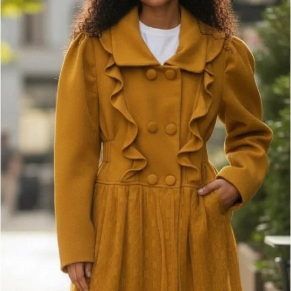 Daisy Double A'reve pea coat in yellow with lace details. Size lLarge - Picture 2 of 7